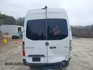 2021 Mercedes-Benz Sprinter Cargo Cargo with VIN W1Y40BHY3MT044744, listed as a IAAI auction lot 41865979 with 139,836 mi miles and . Bid and sale history available at DreamBid. Image 17.