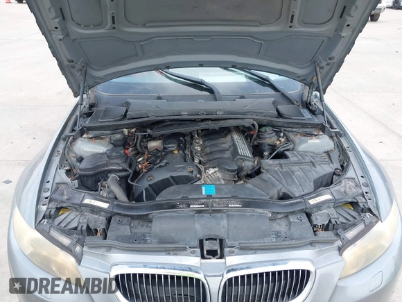 2009 BMW 3 Series 328i xDrive z VIN WBAWV53549PF95715, wystawiony jako IAAI lot #42296949 z przebiegiem 182 003 mil mil oraz . Historia ofert i sprzedaży dostępna na DreamBid. Obrazek 10.