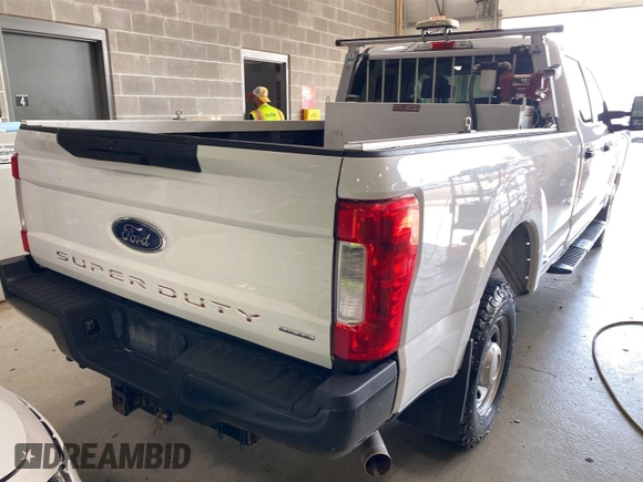 2019 Ford F-250 XL with VIN 1FT7W2B63KED87191, listed as a IAAI auction lot 42841798 with 188,642 mi miles and . Bid and sale history available at DreamBid. Image 29.