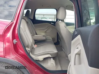 2016 Ford Escape SE with VIN 1FMCU0GX5GUA10252, listed as a IAAI auction lot 41686745 with 37,000 mi miles. Bid and sale history available at carsss.com. Image 8.