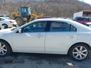 2010 Mercury Milan Premier with VIN 3MEHM0JA3AR637172, listed as a IAAI auction lot 41852920 with 123,538 mi miles and . Bid and sale history available at DreamBid. Image 15.