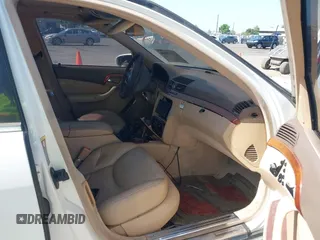 2004 Mercedes-Benz S 430 z VIN WDBNG70J04A423615, wystawiony jako IAAI lot #42407100 z przebiegiem Nie podano mil oraz . Historia ofert i sprzedaży dostępna na DreamBid. Obrazek 5.