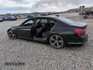 2017 BMW 7 Series 750i с VIN WBA7F0C35HGM21697, выставлен на аукционе Copart как лот 54713825 с пробегом Не указан миль и Списание • Salvage title. История ставок и продаж доступна на DreamBid. Изображение 2.