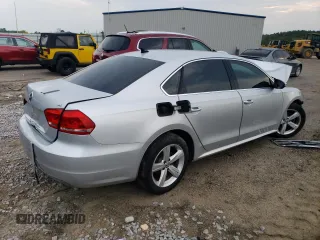 2012 Volkswagen Passat SE with VIN 1VWBH7A36CC084019, listed as a Copart auction lot 61817433 with 0 mi miles and Salvage Title. Bid and sale history available at carsss.com. Image 3.