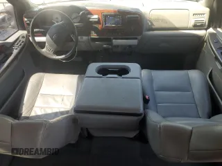 2005 Ford F-250 XL с VIN 1FTSW21P85EC27655, выставлен на аукционе Copart как лот 54161755 с пробегом 186 502 миль миль и Списание • Salvage title. История ставок и продаж доступна на DreamBid. Изображение 8.