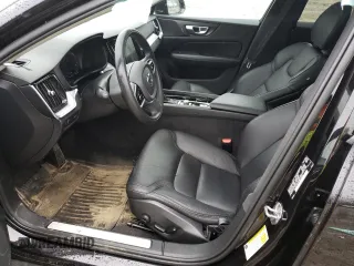 2020 Volvo V60 z VIN YV4102WK9L1044437, wystawiony jako Copart lot #47720533 z przebiegiem 18 092 mil mil oraz . Historia ofert i sprzedaży dostępna na DreamBid. Obrazek 7.