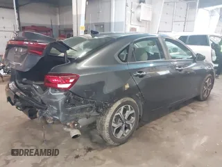 2019 Kia Forte LXS z VIN 3KPF24AD4KE061732, wystawiony jako IAAI lot #42286271 z przebiegiem 96 935 mil mil oraz . Historia ofert i sprzedaży dostępna na DreamBid. Obrazek 4.