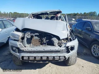 2019 Toyota Tacoma 4WD SR with VIN 3TMCZ5AN5KM199346, listed as a IAAI auction lot 41678090 with 1 mi miles. Bid and sale history available at carsss.com. Image 11.