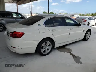 2013 BMW 5 Series 528i with VIN WBAXG5C59DDY34598, listed as a Copart auction lot 55629965 with 153,692 mi miles and Clean Title. Bid and sale history available at carsss.com. Image 3.