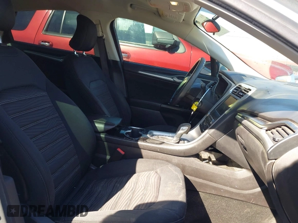 2016 Ford Fusion SE with VIN 3FA6P0HDXGR165311, listed as a IAAI auction lot 41763531 with 156,650 mi miles. Bid and sale history available at carsss.com. Image 5.