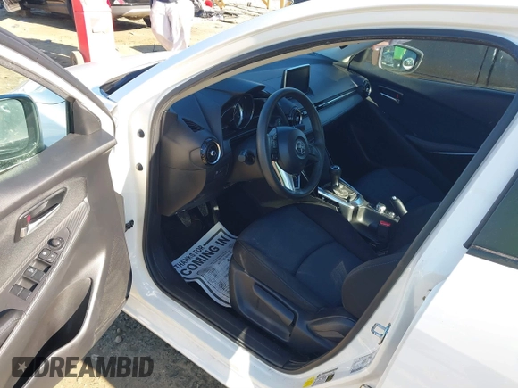 2016 Scion iA z VIN 3MYDLBZV6GY119076, wystawiony jako IAAI lot #41282871 z przebiegiem Nie podano mil oraz . Historia ofert i sprzedaży dostępna na DreamBid. Obrazek 5.