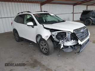 2022 Subaru Forester Premium z VIN JF2SKAECXNH470011, wystawiony jako IAAI lot #42027912 z przebiegiem 36 784 mil mil oraz . Historia ofert i sprzedaży dostępna na DreamBid. Obrazek 1.
