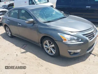 2015 Nissan Altima SV z VIN 1N4AL3AP4FC110944, wystawiony jako IAAI lot #42349780 z przebiegiem 141 237 mil mil oraz . Historia ofert i sprzedaży dostępna na DreamBid. Obrazek 1.