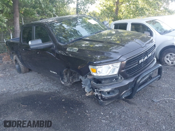 2019 Ram 1500 Big Horn z VIN 1C6RREFT0KN616290, wystawiony jako IAAI lot #42313195 z przebiegiem 143 900 mil mil oraz . Historia ofert i sprzedaży dostępna na DreamBid. Obrazek 1.