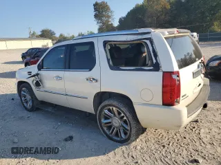2011 Cadillac Escalade Platinum Edition z VIN 1GYS4DEF1BR343281, wystawiony jako Copart lot #74517204 z przebiegiem 199 087 mil mil oraz Czysty tytuł • Clean title. Historia ofert i sprzedaży dostępna na DreamBid. Obrazek 2.