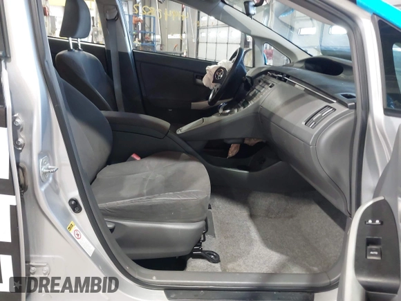 2010 Toyota Prius II with VIN JTDKN3DU1A0135594, listed as a IAAI auction lot 41940822 with 206,410 mi miles. Bid and sale history available at carsss.com. Image 5.