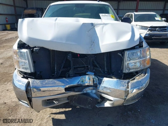 2012 Chevrolet Silverado 1500 LT with VIN 1GCPKSE73CF181350, listed as a IAAI auction lot 41656231 with 131,322 mi miles. Bid and sale history available at carsss.com. Image 6.