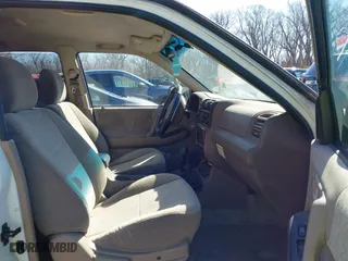 2002 Isuzu Rodeo with VIN 4S2DM58W624304459, listed as a IAAI auction lot 41853398 with 169,313 mi miles. Bid and sale history available at carsss.com. Image 5.
