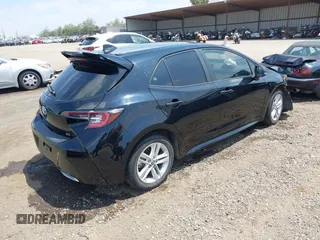 2022 Toyota Corolla Hatchback SE with VIN JTNB4MBE0N3166758, listed as a IAAI auction lot 39296188 with 20,401 mi miles. Bid and sale history available at carsss.com. Image 4.