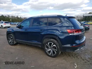 2022 Volkswagen Atlas SEL with VIN 1V2BR2CA7NC551867, listed as a Copart auction lot 88635095 with 45,018 mi miles and Salvage title. Bid and sale history available at DreamBid. Image 2.