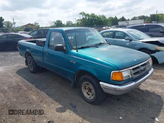 1995 Ford Ranger Splash z VIN 1FTCR10A9STA21254, wystawiony jako IAAI lot #42431915 z przebiegiem 161 646 mil mil oraz . Historia ofert i sprzedaży dostępna na DreamBid. Obrazek 1.