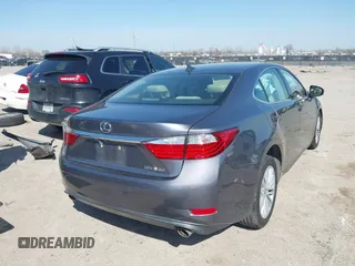 2013 Lexus ES 4dr Sdn with VIN JTHBK1GG5D2056861, listed as a IAAI auction lot 41777864 with 95,943 mi miles. Bid and sale history available at carsss.com. Image 4.