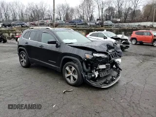 2020 Jeep Cherokee Limited with VIN 1C4PJMDX3LD562210, listed as a Copart auction lot 82904974 with 101,022 mi miles and Non repairable. Bid and sale history available at DreamBid. Image 12.