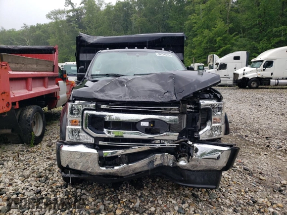 2021 Ford F-550 XL z VIN 1FDUF5HT5MEC13610, wystawiony jako Copart lot #59234043 z przebiegiem 8064 mil mil oraz . Historia ofert i sprzedaży dostępna na DreamBid. Obrazek 5.