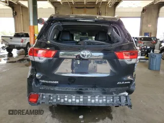 2017 Toyota Highlander XLE with VIN 5TDJZRFH0HS455595, listed as a Copart auction lot 61916645 with 196,009 mi miles and Non repairable. Bid and sale history available at DreamBid. Image 6.