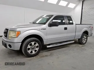 2013 Ford F-150 XL z VIN 1FTFX1CF3DFD68025, wystawiony jako Copart lot #64067645 z przebiegiem 113 382 mil mil oraz Czysty tytuł • Clean title. Historia ofert i sprzedaży dostępna na DreamBid. Obrazek 1.