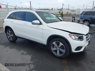 2016 Mercedes-Benz GLC with VIN WDC0G4JB6GF066332, listed as a IAAI auction lot 41911094 with 58,788 mi miles. Bid and sale history available at carsss.com. Image 1.