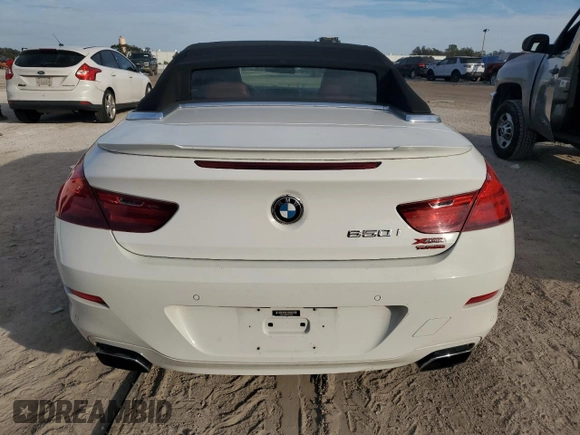 2012 BMW 6 Series 650i z VIN WBALZ3C56CDL72058, wystawiony jako Copart lot #43246815 z przebiegiem 133 048 mil mil oraz Tytuł czysty. Historia ofert i sprzedaży dostępna na DreamBid. Obrazek 6.