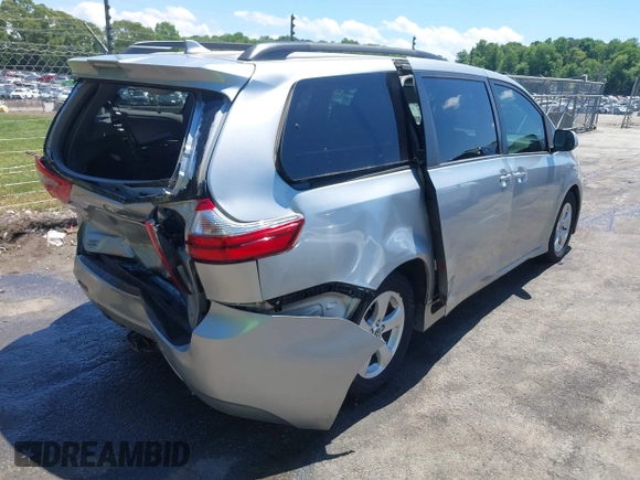 2020 Toyota Sienna LE Auto Access Seat с VIN 5TDKZ3DC3LS053328, выставлен на аукционе IAAI как лот 42184135 с пробегом 65 300 миль миль и . История ставок и продаж доступна на DreamBid. Изображение 4.