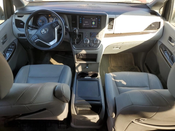 2017 Toyota Sienna XLE Auto Access Seat with VIN 5TDYZ3DC4HS805975, listed as a Copart auction lot 52380405 with 138,276 mi miles and Salvage Title. Bid and sale history available at DreamBid. Image 8.