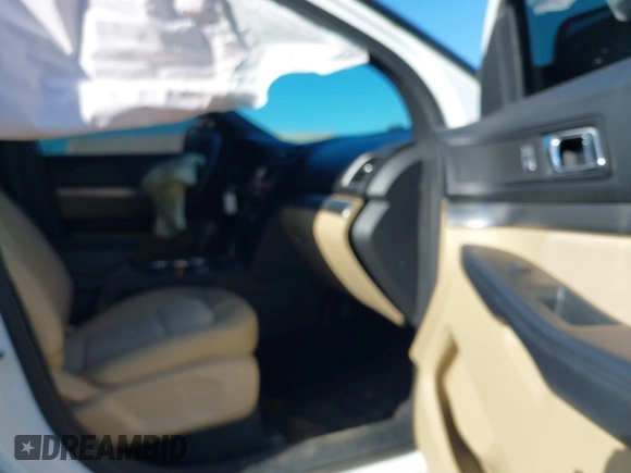 2017 Ford Explorer z VIN 1FM5K7BH8HGD95989, wystawiony jako IAAI lot #41185041 z przebiegiem 40 984 mil mil oraz . Historia ofert i sprzedaży dostępna na DreamBid. Obrazek 5.
