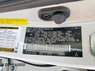 2011 Toyota 4Runner SR5 z VIN JTEZU5JR0B5027058, wystawiony jako Copart lot #58323505 z przebiegiem Nie podano mil oraz Szkoda całkowita • Salvage title. Historia ofert i sprzedaży dostępna na DreamBid. Obrazek 13.