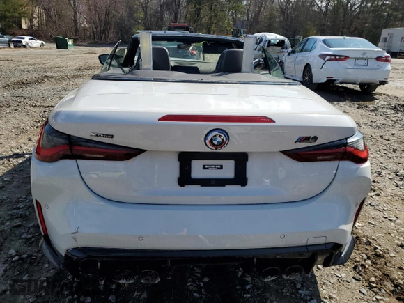 2023 BMW M4 Competition xDrive z VIN WBS33BA0XPCL65057, wystawiony jako Copart lot #51454965 z przebiegiem Nie podano mil oraz Czysty tytuł • Clean title. Historia ofert i sprzedaży dostępna na DreamBid. Obrazek 6.