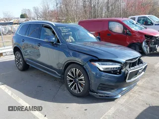 2022 Volvo XC90 Momentum with VIN YV4A22PK7N1837148, listed as a IAAI auction lot 41733774 with 33,709 mi miles. Bid and sale history available at carsss.com. Image 1.