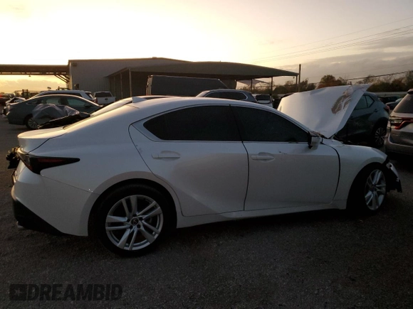 2023 Lexus IS 300 z VIN JTHCA1D21P5125158, wystawiony jako Copart lot #81496734 z przebiegiem Nie podano mil oraz Szkoda całkowita • Salvage title. Historia ofert i sprzedaży dostępna na DreamBid. Obrazek 3.