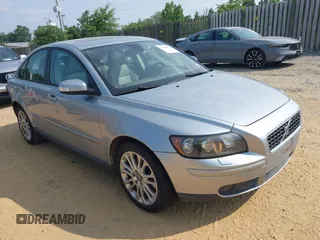 2007 Volvo S40 2.4L с VIN YV1MS382972297846, выставлен на аукционе IAAI как лот 42430971 с пробегом 61 080 миль миль и . История ставок и продаж доступна на DreamBid. Изображение 1.