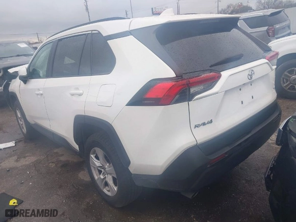 2019 Toyota RAV4 XLE with VIN 2T3W1RFV1KW050712, listed as a IAAI auction lot 41296561 with NaN miles. Bid and sale history available at carsss.com. Image 3.