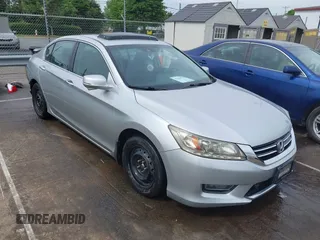 2013 Honda Accord Touring z VIN 1HGCR3F98DA036756, wystawiony jako IAAI lot #42188798 z przebiegiem 112 930 mil mil oraz . Historia ofert i sprzedaży dostępna na DreamBid. Obrazek 1.