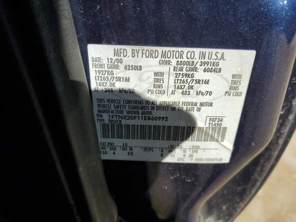 2001 Ford Super Duty F-250 XL with VIN 1FTNX20F11EB60992, listed as a Copart auction lot 88501795 with 136,557 mi miles and Salvage Title. Bid and sale history available at carsss.com. Image 14.