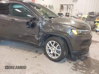 2023 Jeep Compass Latitude Lux с VIN 3C4NJDFN7PT501476, выставлен на аукционе IAAI как лот 41855064 с пробегом 13 881 миль миль и . История ставок и продаж доступна на DreamBid. Изображение 6.