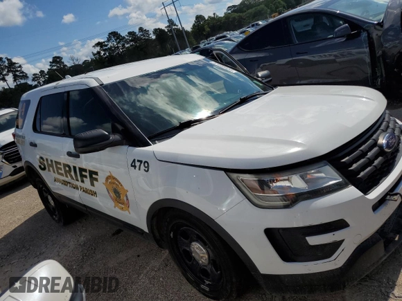 2017 Ford Police Interceptor Utility z VIN 1FM5K8ARXHGB83143, wystawiony jako Copart lot #61688935 z przebiegiem Nie podano mil oraz Szkoda całkowita • Salvage title. Historia ofert i sprzedaży dostępna na DreamBid. Obrazek 4.