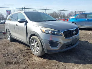 2016 Kia Sorento LX with VIN 5XYPGDA54GG065563, listed as a IAAI auction lot 41801533 with 126,557 mi miles. Bid and sale history available at carsss.com. Image 1.