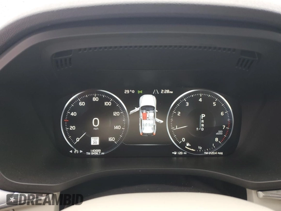 2020 Volvo XC60 Momentum with VIN YV4102RK1L1417904, listed as a Copart auction lot 43446415 with 140,689 mi miles and Salvage title. Bid and sale history available at DreamBid. Image 9.