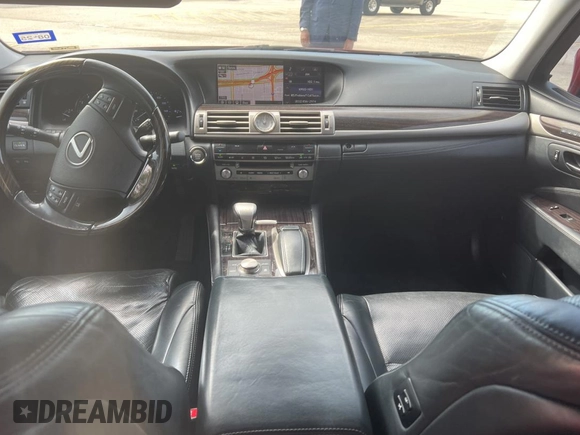 2015 Lexus LS 460 with VIN JTHBL5EF8F5135294, listed as a Copart auction lot 64402185 with 92,515 mi miles and Clean title. Bid and sale history available at DreamBid. Image 9.