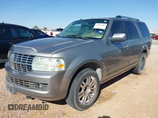 2008 Lincoln Navigator with VIN 5LMFU28548LJ00213, listed as a IAAI auction lot 41846489 with 1 mi miles. Bid and sale history available at carsss.com. Image 2.