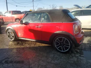 2010 MINI Convertible S z VIN WMWMS3C52ATZ85466, wystawiony jako Copart lot #81320914 z przebiegiem 143 183 mil mil oraz Szkoda całkowita • Salvage title. Historia ofert i sprzedaży dostępna na DreamBid. Obrazek 2.